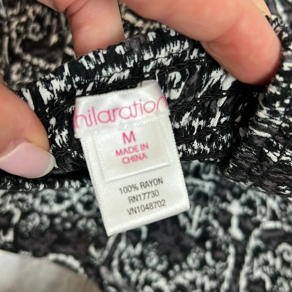 Xhiliration Black and White Skirt Medium